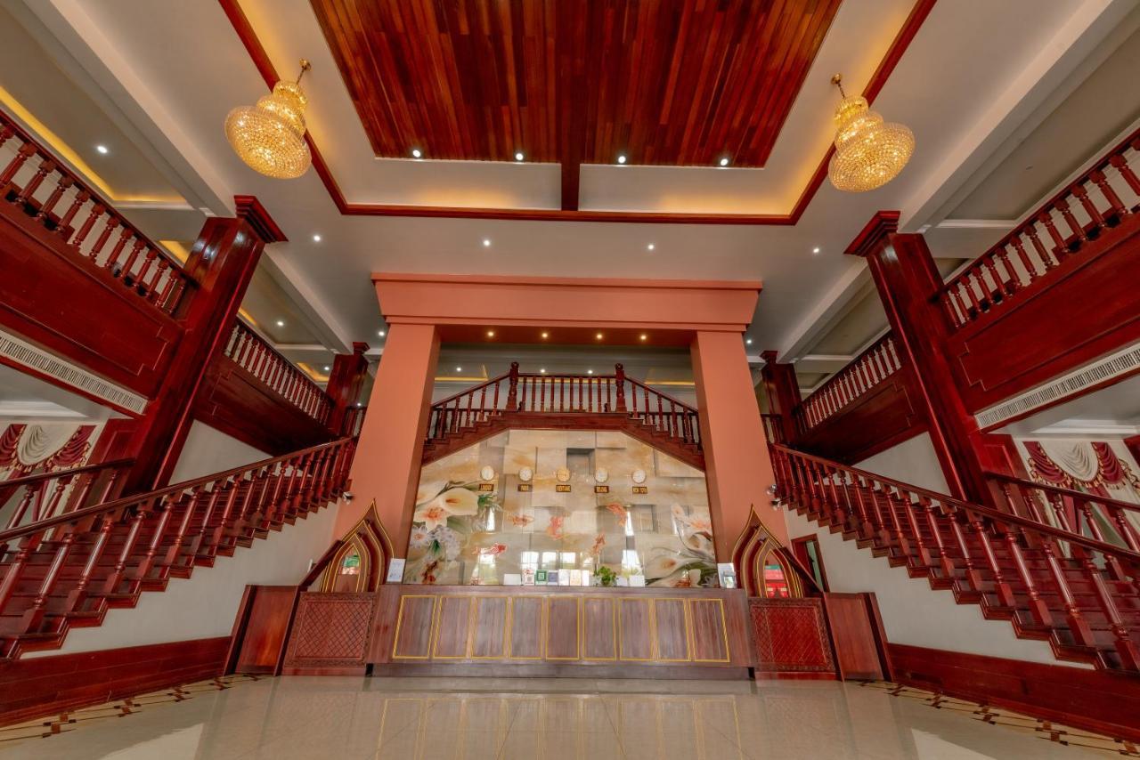 36Manor International Sport Hotel Vientiane Buitenkant foto