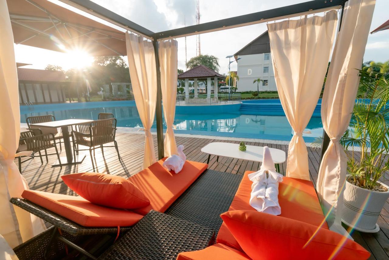 36Manor International Sport Hotel Vientiane Buitenkant foto