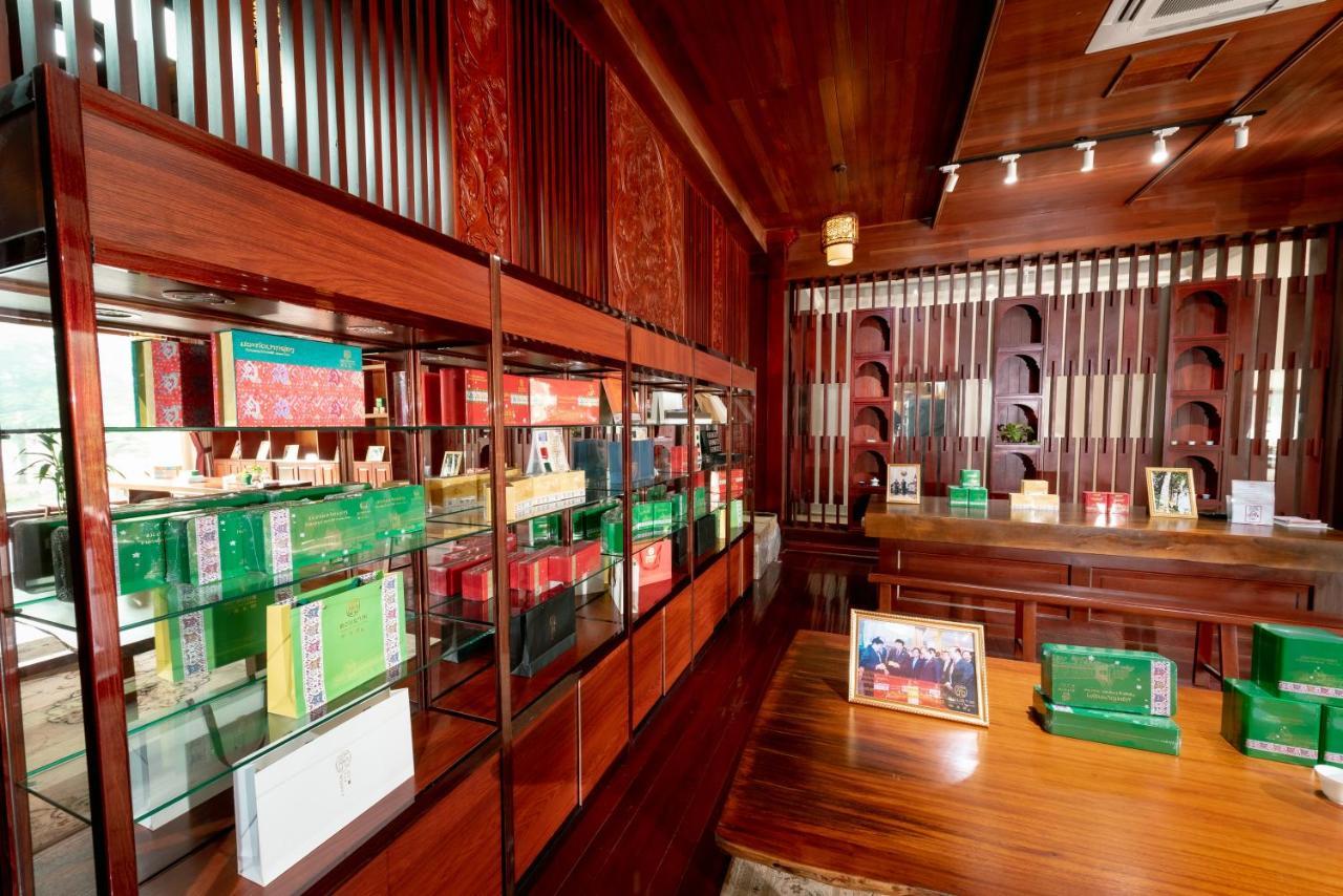 36Manor International Sport Hotel Vientiane Buitenkant foto