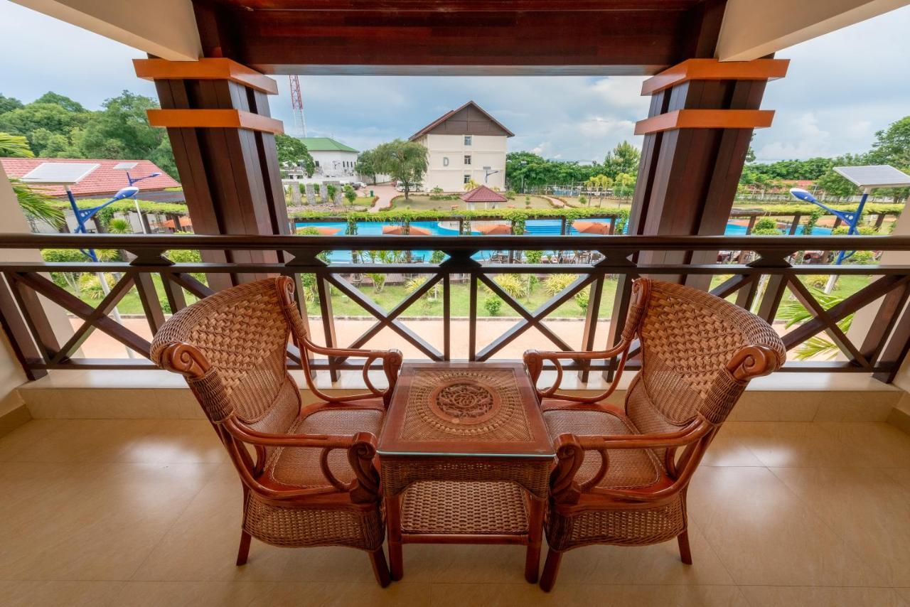 36Manor International Sport Hotel Vientiane Buitenkant foto
