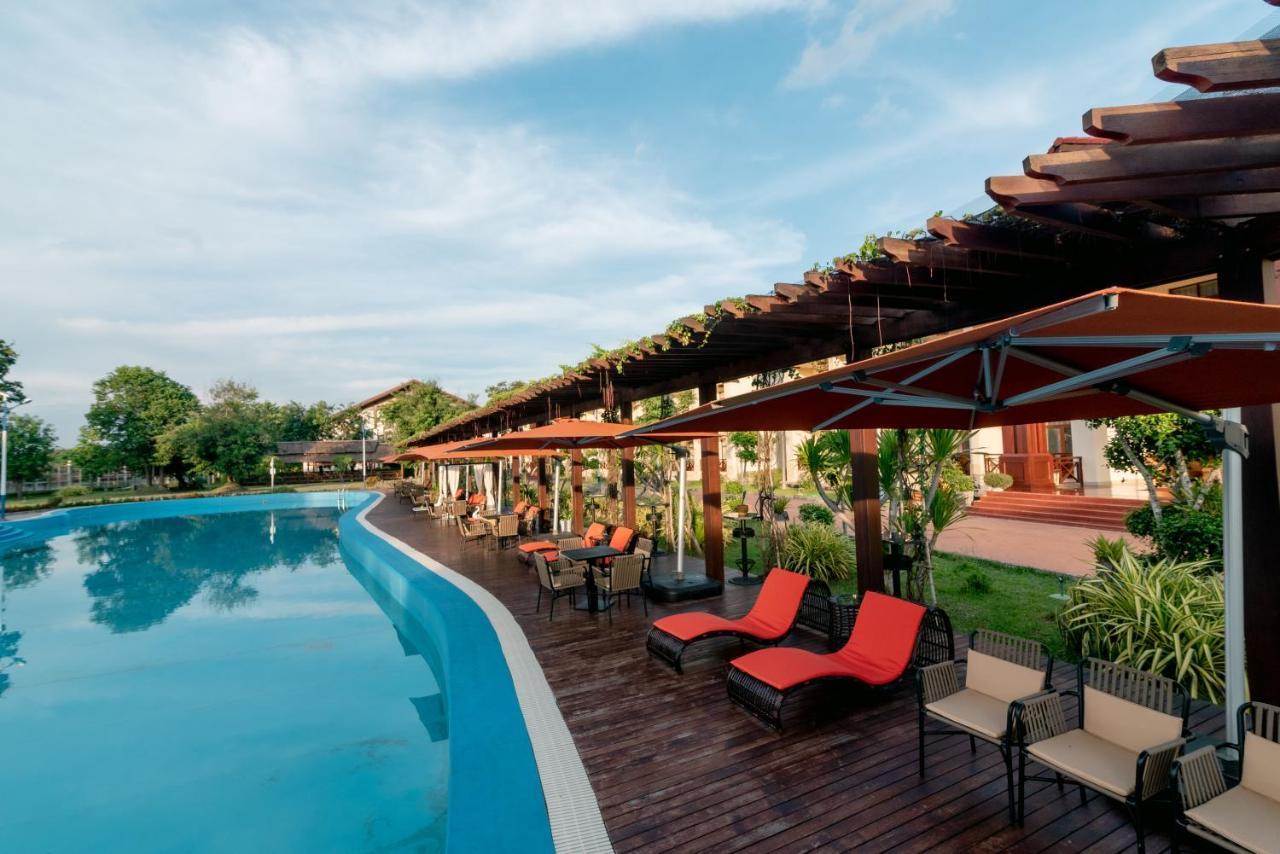 36Manor International Sport Hotel Vientiane Buitenkant foto