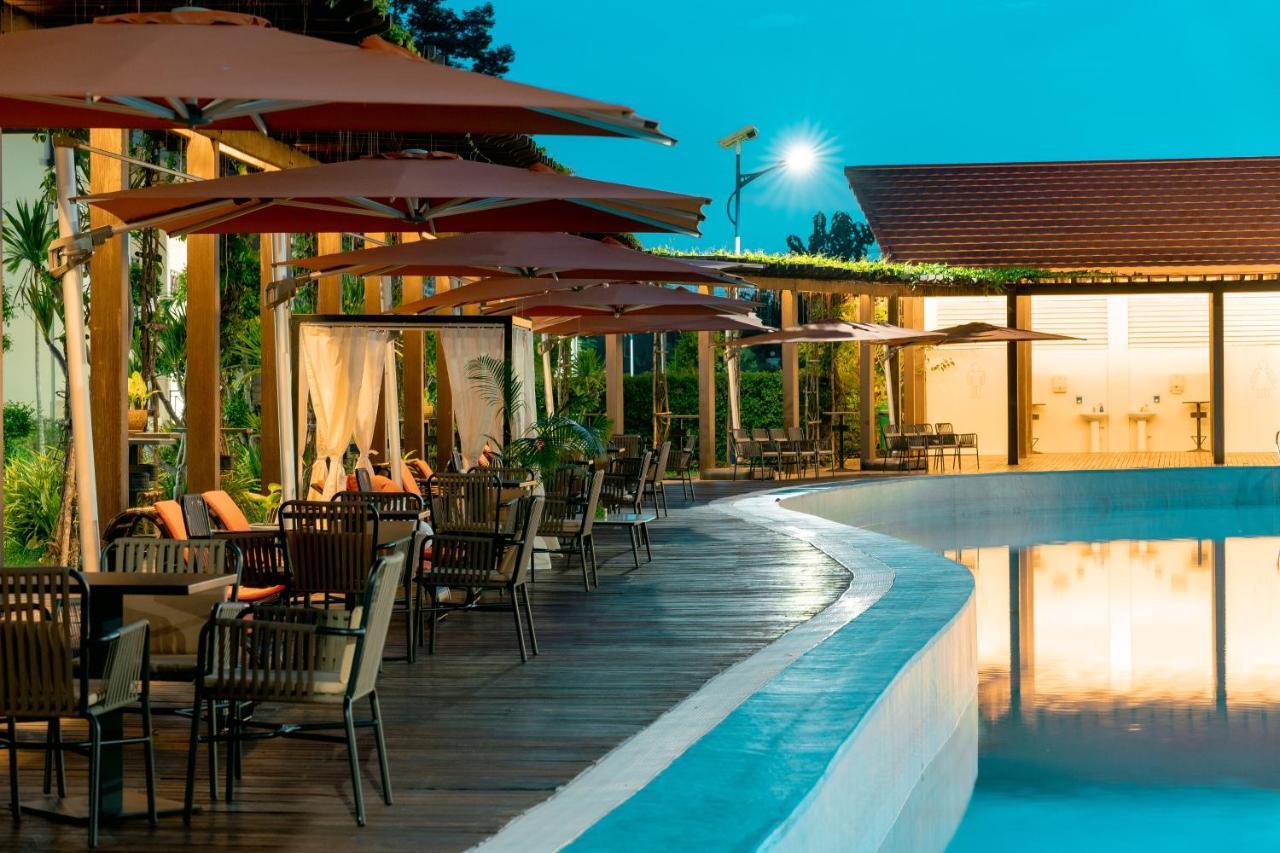 36Manor International Sport Hotel Vientiane Buitenkant foto
